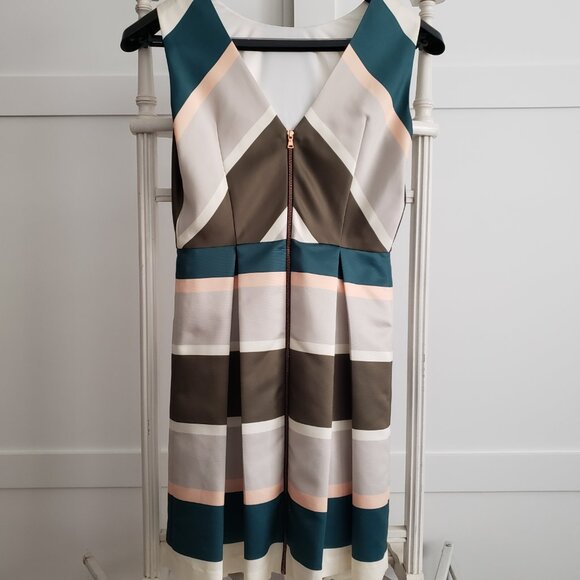 EUC TROUBADOUR Fast Lane stunner garment (2) - Picture 8 of 8